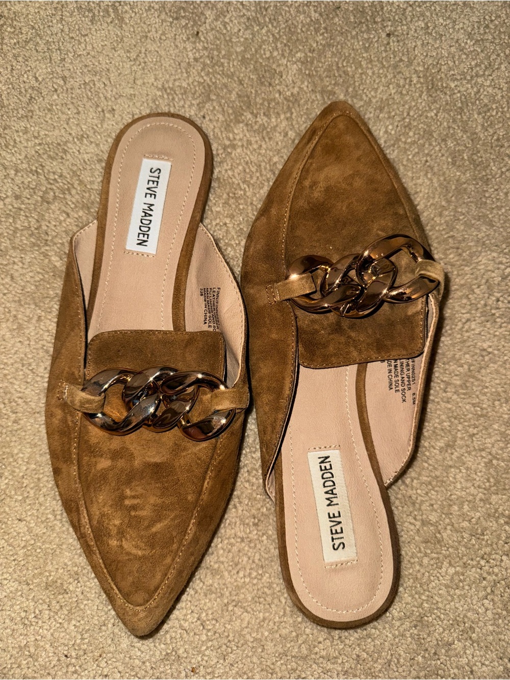 Steve Madden Tan Suede Pointed Mules with Gold Chain